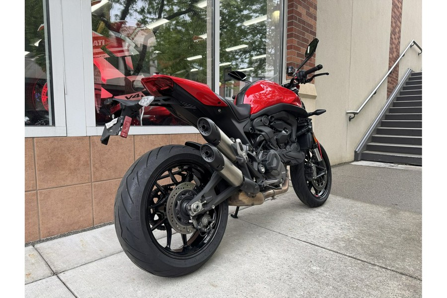 2026 Monster + - Ducati