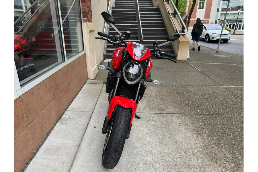 2026 Monster + - Ducati