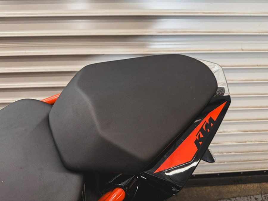 2023 KTM Duke 200