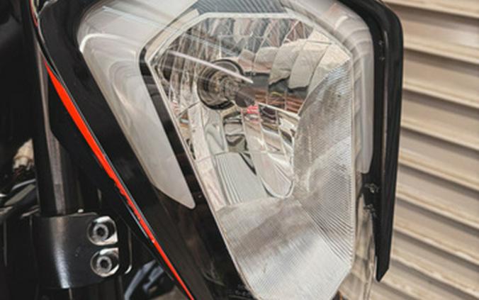 2023 KTM Duke 200