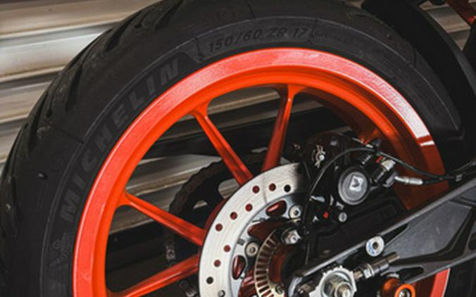 2023 KTM Duke 200