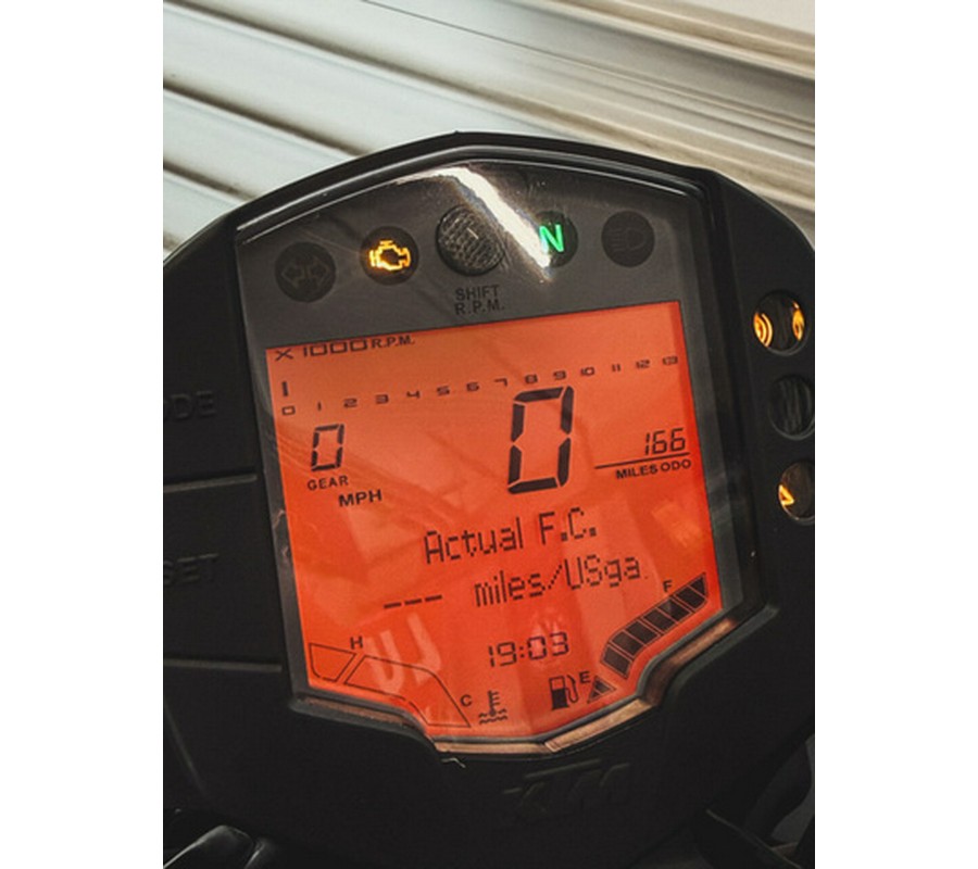 2023 KTM Duke 200