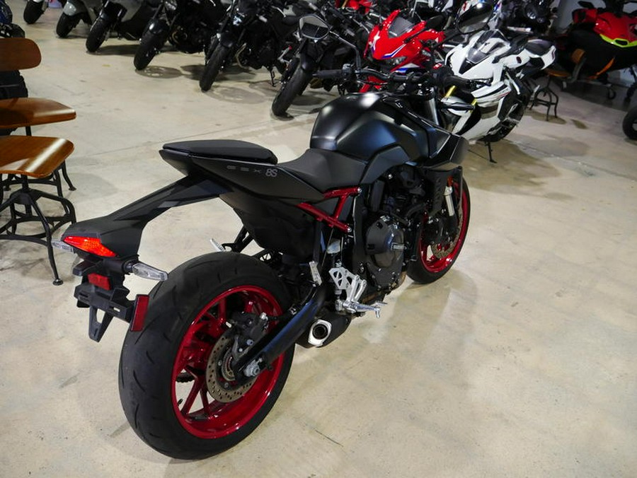 2025 Suzuki GSX-8S