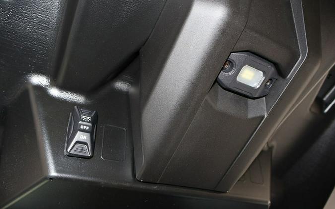 2026 Can-Am Defender MAX LONE STAR CAB HD11