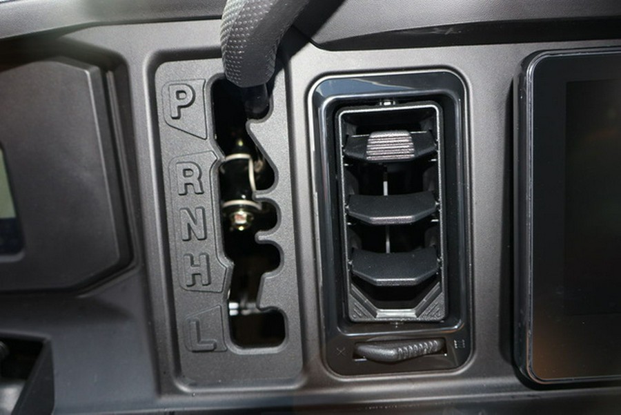 2026 Can-Am Defender MAX LONE STAR CAB HD11