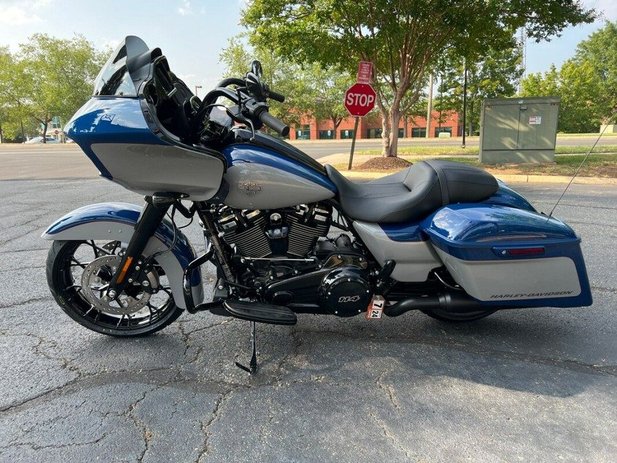 2023 FLTRXS Road Glide® Special In Billiard Blue / Billiard Gray