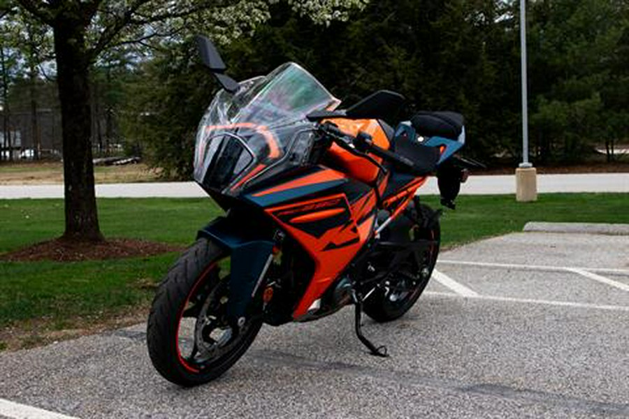 2023 KTM RC 390