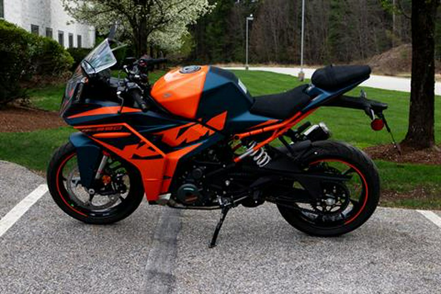 2023 KTM RC 390