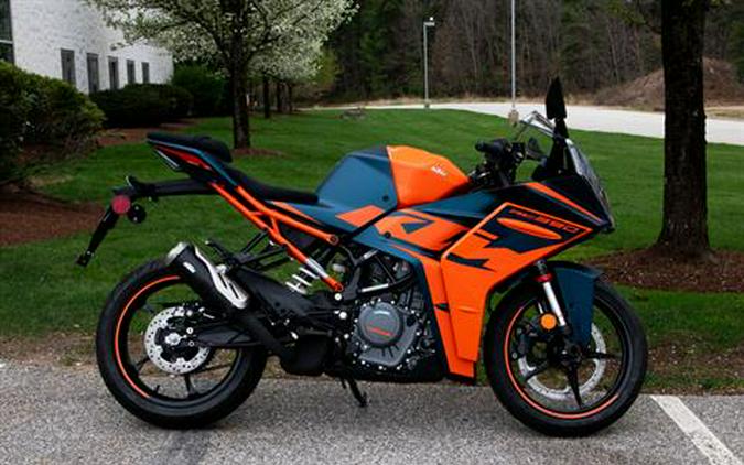 2022 KTM RC 390 Review [11 Fast Facts From the Street + Track]