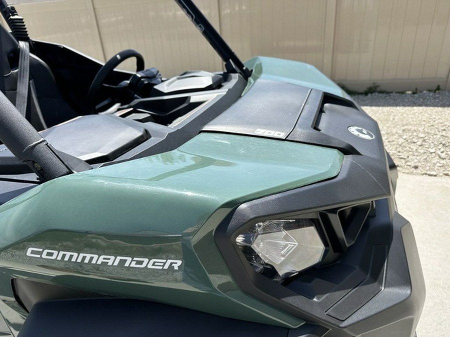 2023 Can-Am Commander DPS 700