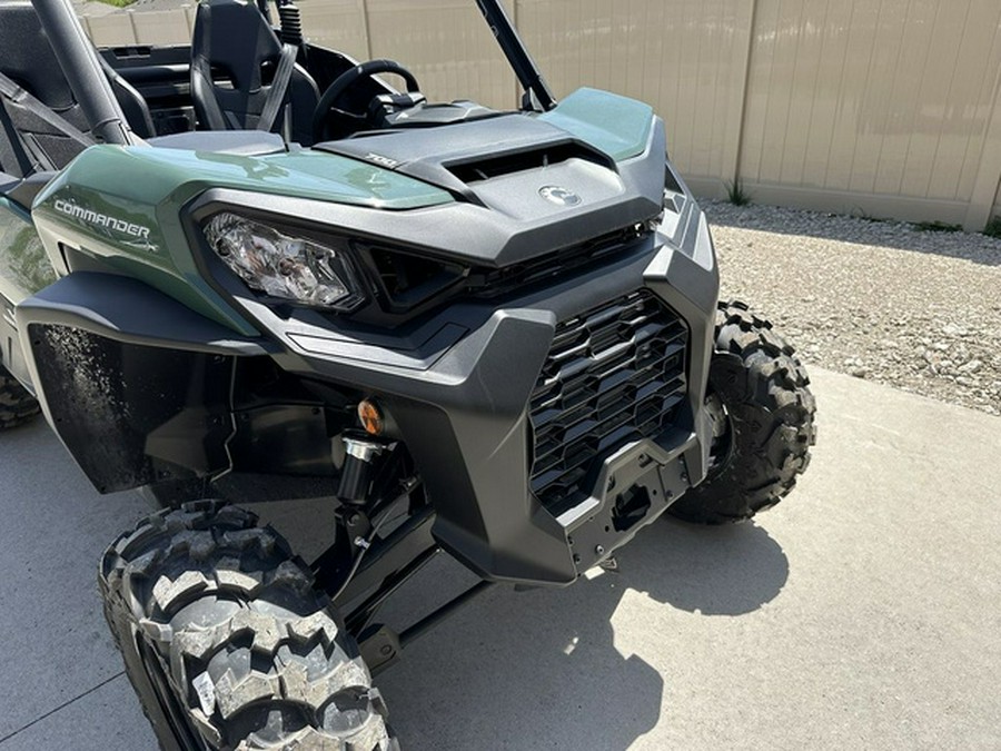 2023 Can-Am Commander DPS 700