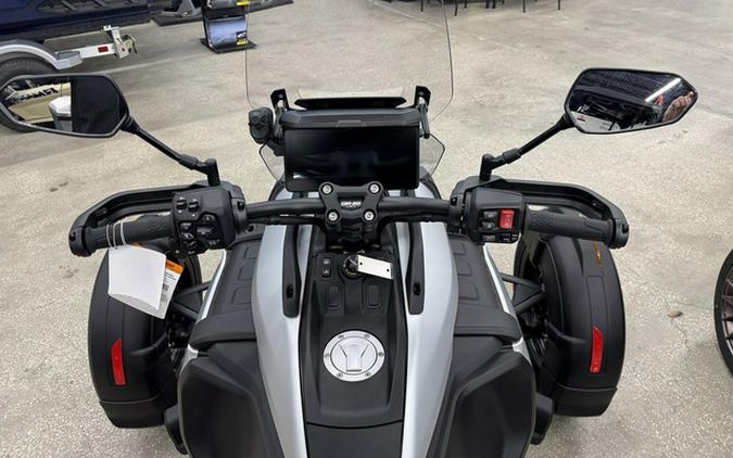 2025 Can-Am Canyon? XT