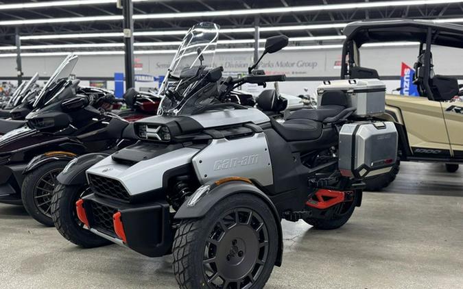 2025 Can-Am Canyon? XT