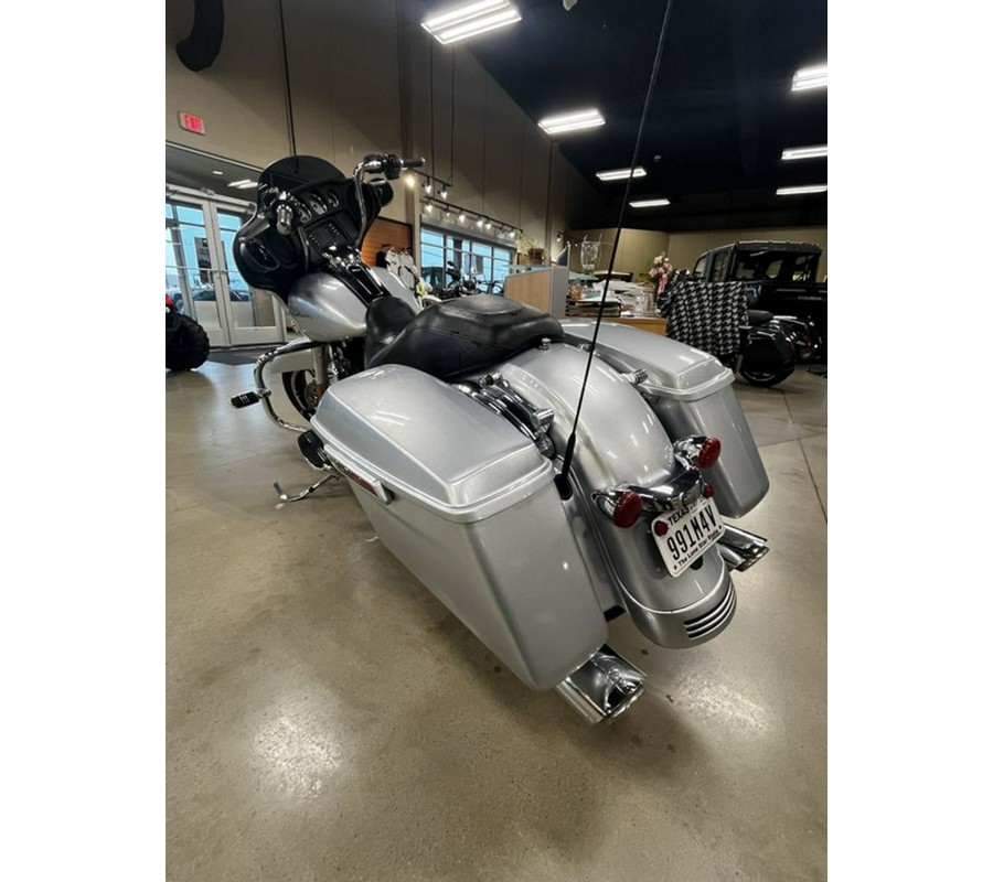 2014 Harley-Davidson Street Glide® Base