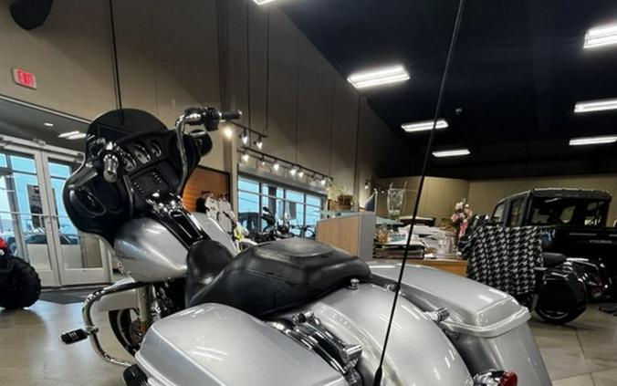 2014 Harley-Davidson Street Glide® Base