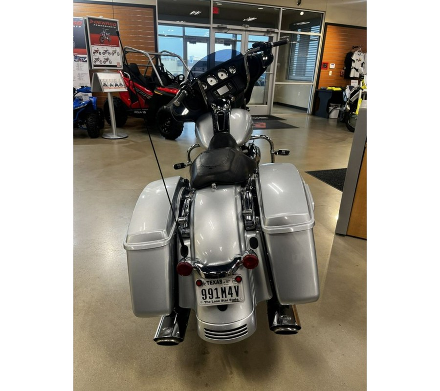 2014 Harley-Davidson Street Glide® Base