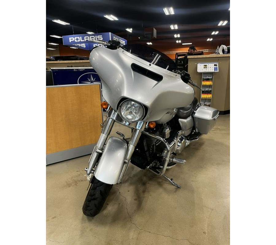 2014 Harley-Davidson Street Glide® Base