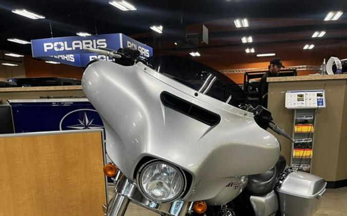 2014 Harley-Davidson Street Glide® Base