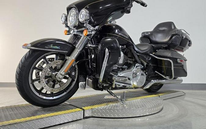 2016 Harley-Davidson® FLHTKL - Ultra Limited Low