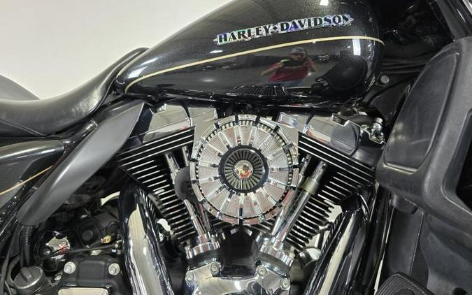 2016 Harley-Davidson® FLHTKL - Ultra Limited Low