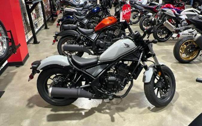 2026 Honda Rebel 300 E-Clutch