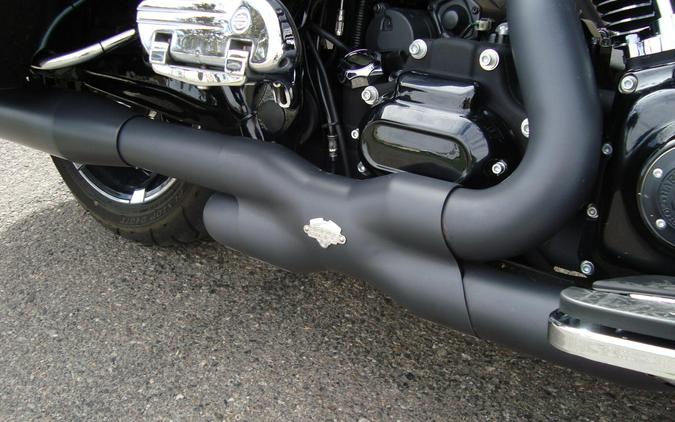 2013 Harley-Davidson® CVO™ Road Glide® Custom Roman Gold & Burnt Emerald with Edge Graphics