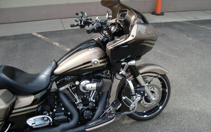2013 Harley-Davidson® CVO™ Road Glide® Custom Roman Gold & Burnt Emerald with Edge Graphics