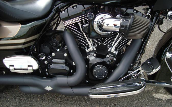 2013 Harley-Davidson® CVO™ Road Glide® Custom Roman Gold & Burnt Emerald with Edge Graphics