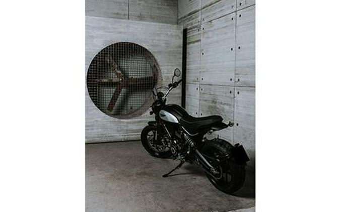 2022 Ducati Scrambler Icon Dark
