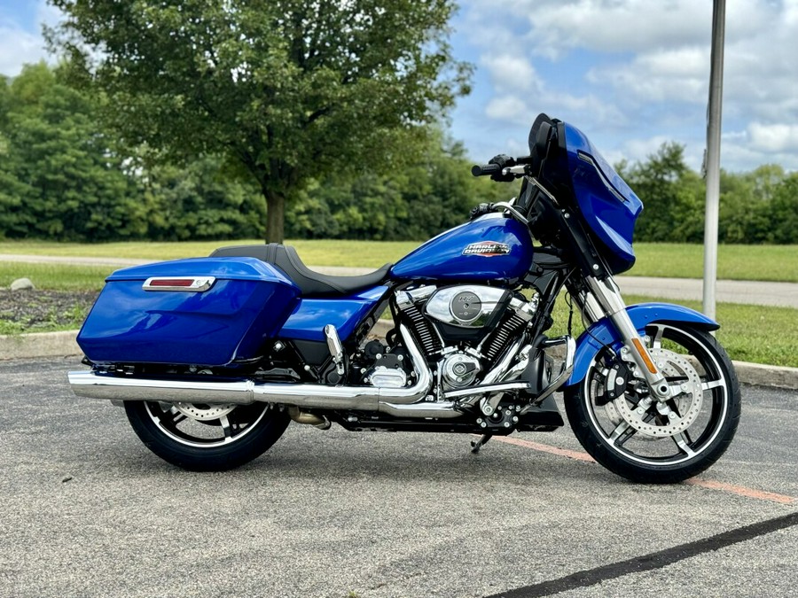 2024 Harley-Davidson Street Glide® Blue Burst