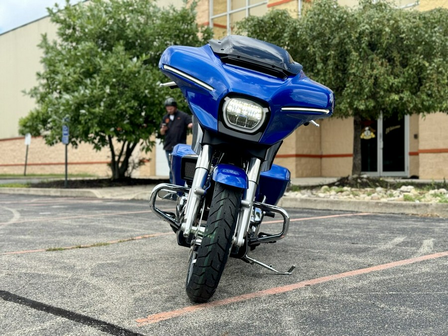 2024 Harley-Davidson Street Glide® Blue Burst