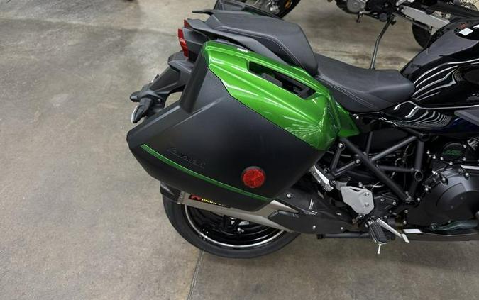 2025 Kawasaki NINJA H2® SX SE ABS