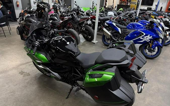 2025 Kawasaki NINJA H2® SX SE ABS