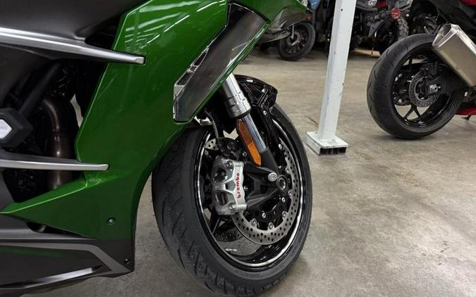 2025 Kawasaki NINJA H2® SX SE ABS