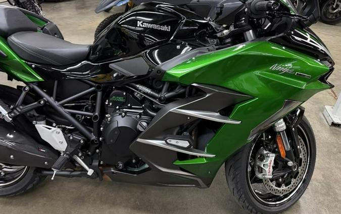 2025 Kawasaki NINJA H2® SX SE ABS