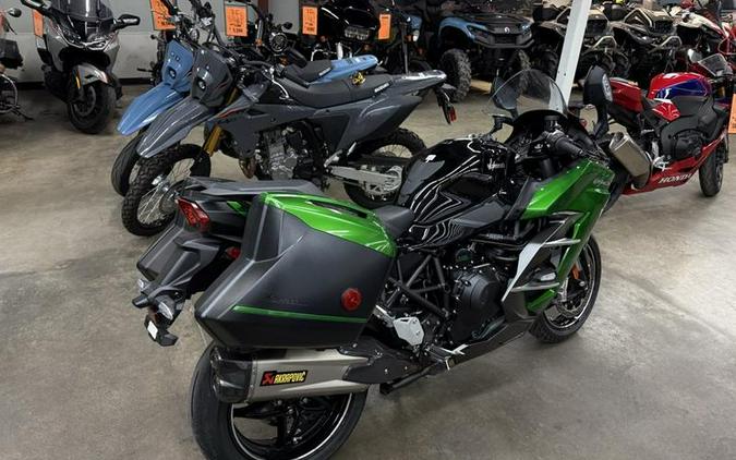 2025 Kawasaki NINJA H2® SX SE ABS