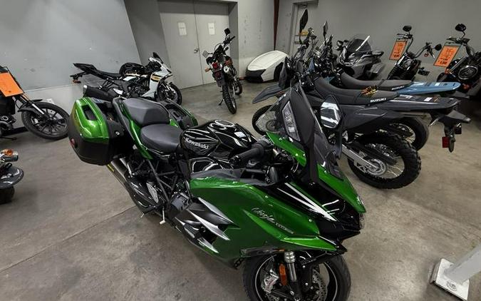 2025 Kawasaki NINJA H2® SX SE ABS