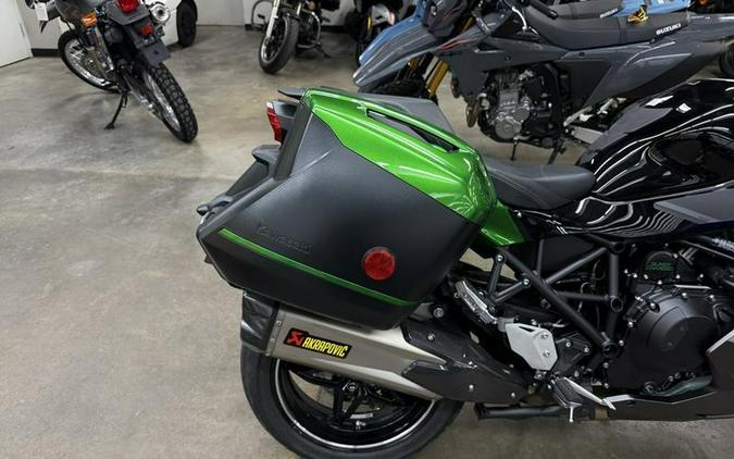 2025 Kawasaki NINJA H2® SX SE ABS