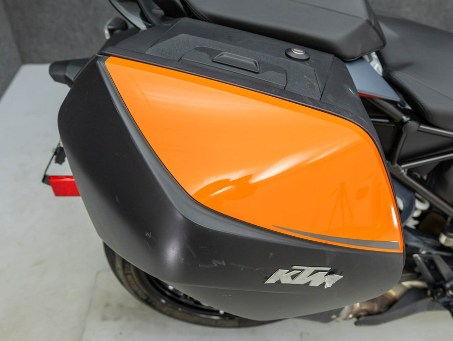 2023 KTM 1290 SUPER DUKE GT W/ABS
