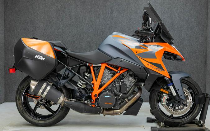 2023 KTM 1290 SUPER DUKE GT W/ABS