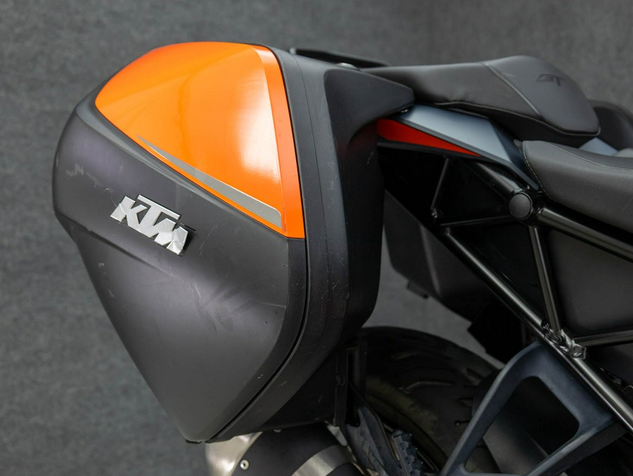 2023 KTM 1290 SUPER DUKE GT W/ABS