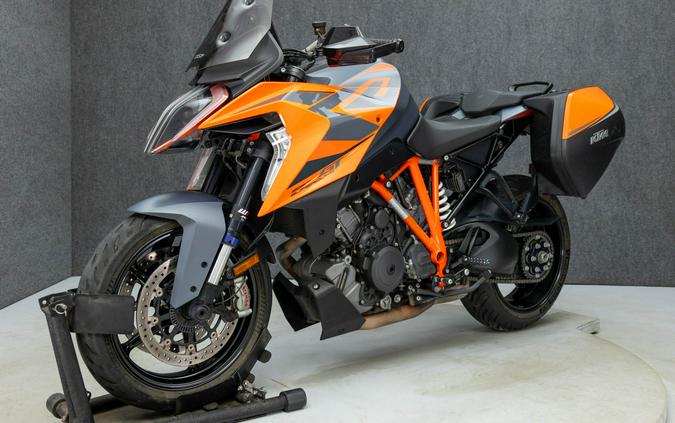 2023 KTM 1290 SUPER DUKE GT W/ABS