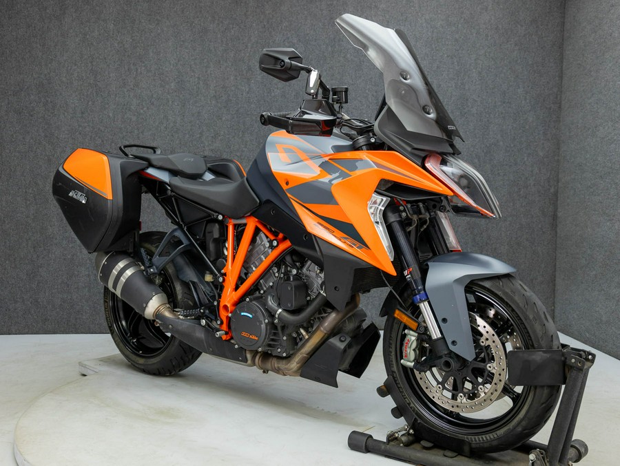 2023 KTM 1290 SUPER DUKE GT W/ABS