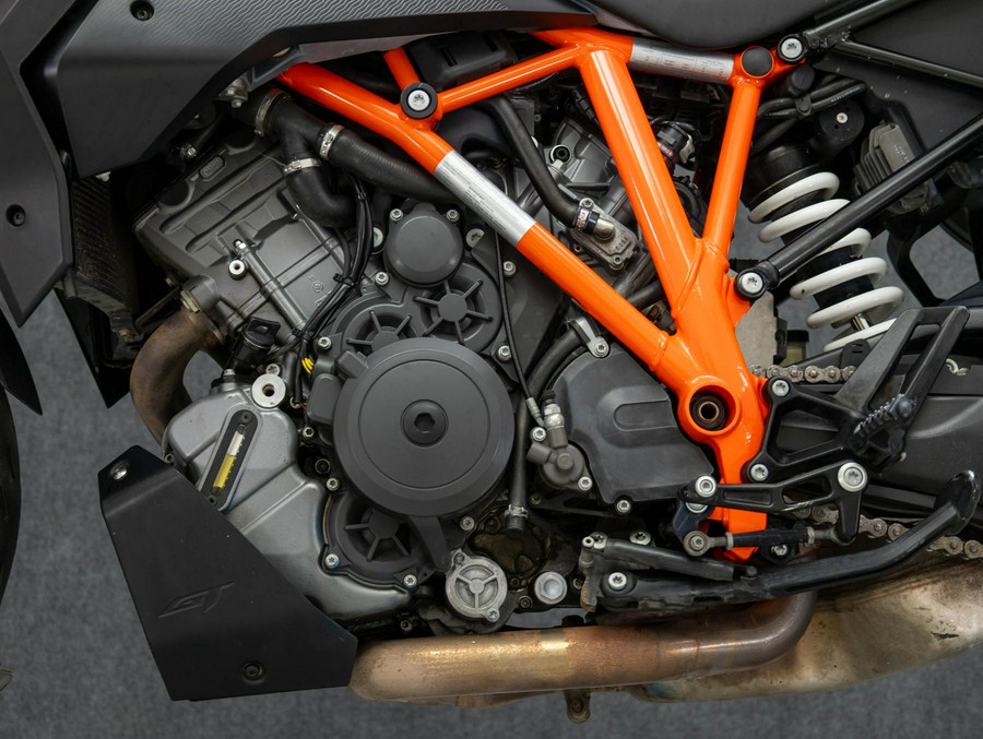 2023 KTM 1290 SUPER DUKE GT W/ABS