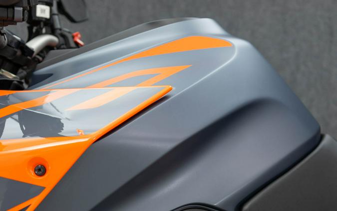 2023 KTM 1290 SUPER DUKE GT W/ABS