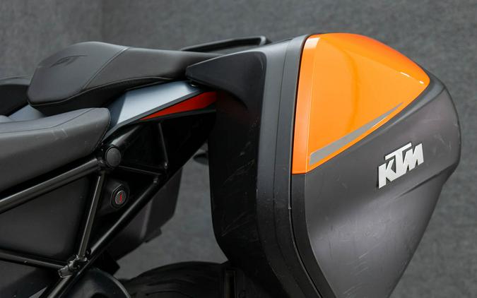 2023 KTM 1290 SUPER DUKE GT W/ABS