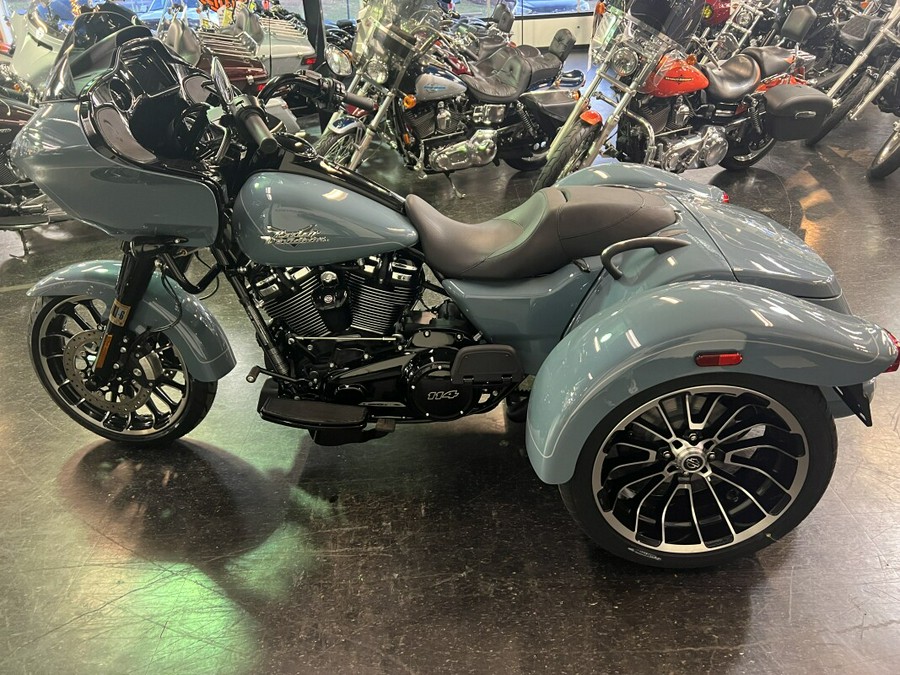 2024 Harley-Davidson Road Glide 3 Sharkskin Blue FLTRT