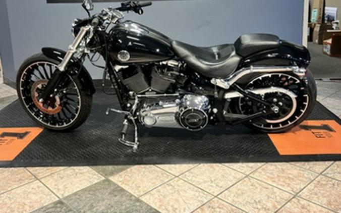 2017 Harley-Davidson FXSB - Breakout