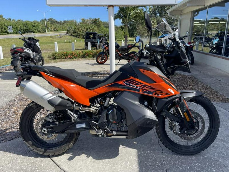 2022 KTM 890 Adventure