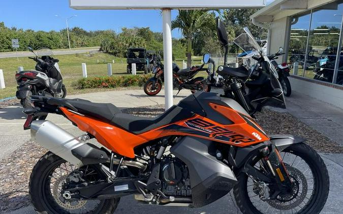 2022 KTM 890 Adventure